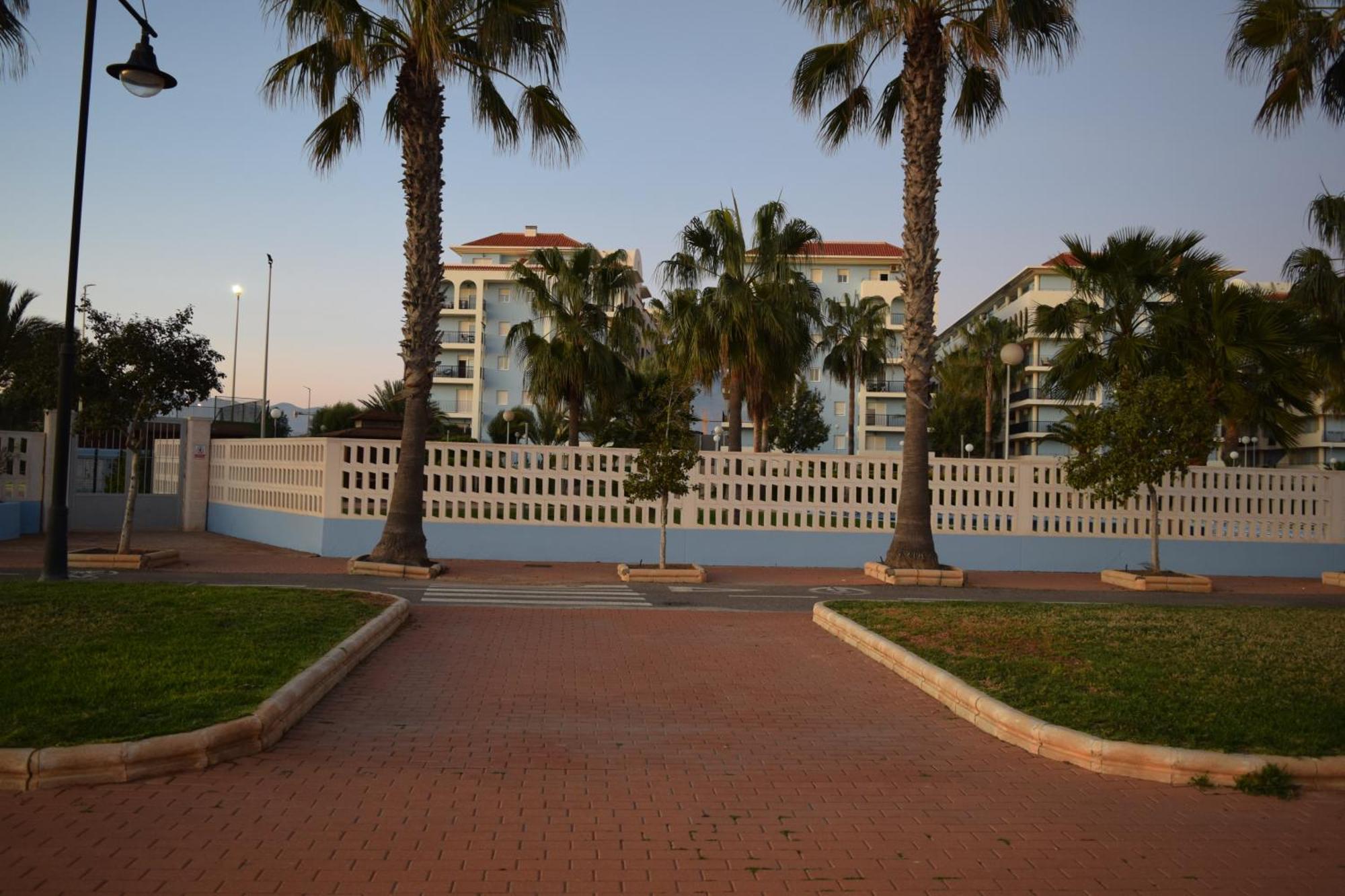 Luxurious Spacious Three Bedroom Apartment On Beachfront ألميريمار المظهر الخارجي الصورة